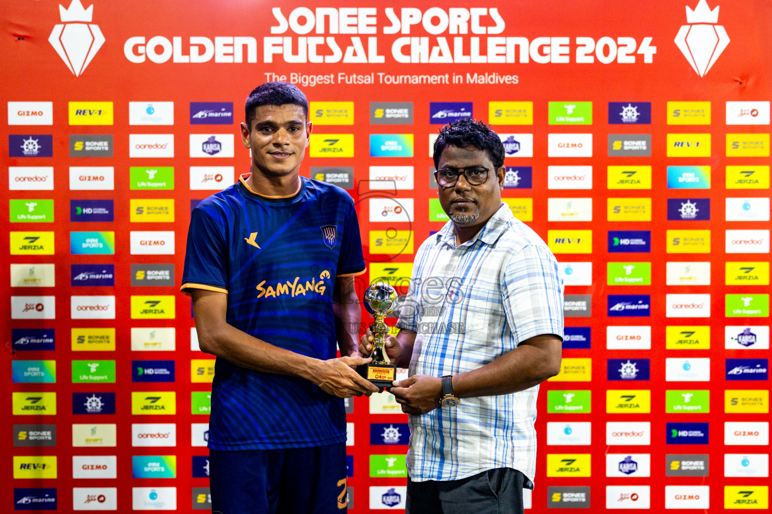 Lh. Kurendhoo VS Lh. Olhuvelifushi in Day 24 of Golden Futsal Challenge 2024 was held on Wednesday , 7th February 2024 in Hulhumale', Maldives 
Photos: Hassan Simah / images.mv