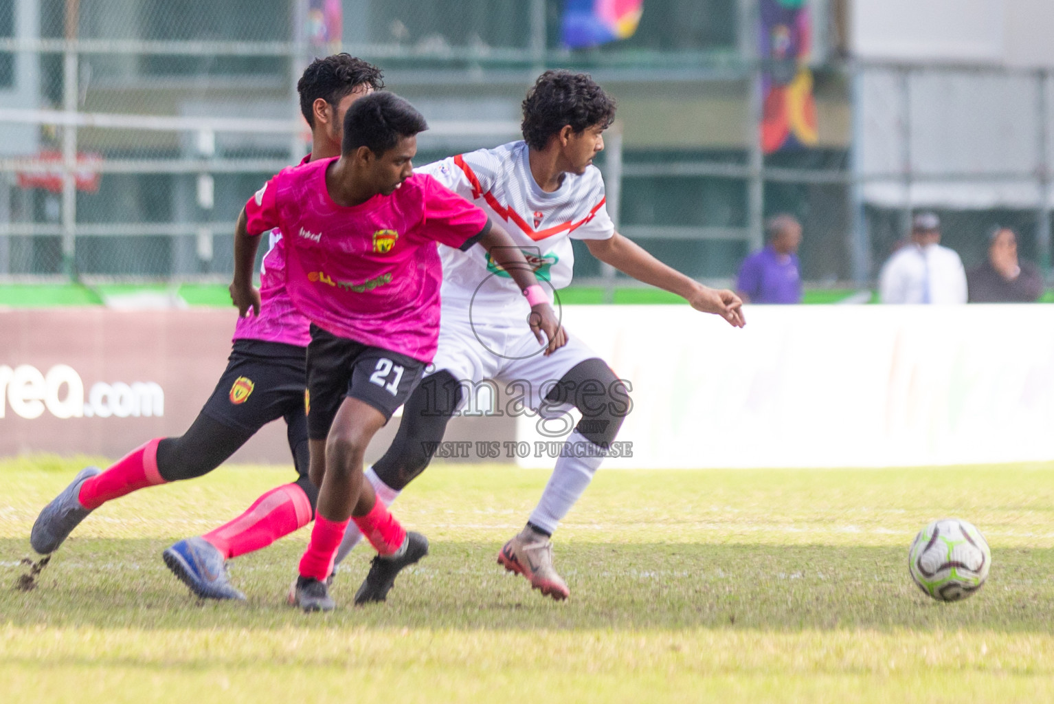 United Victory vs TC Sports Club in Day 7 of Dhivehi Youth League 2024 held at Henveiru Stadium on Sunday, 1st December 2024. Photos: Shuu Abdul Sattar, / Images.mv