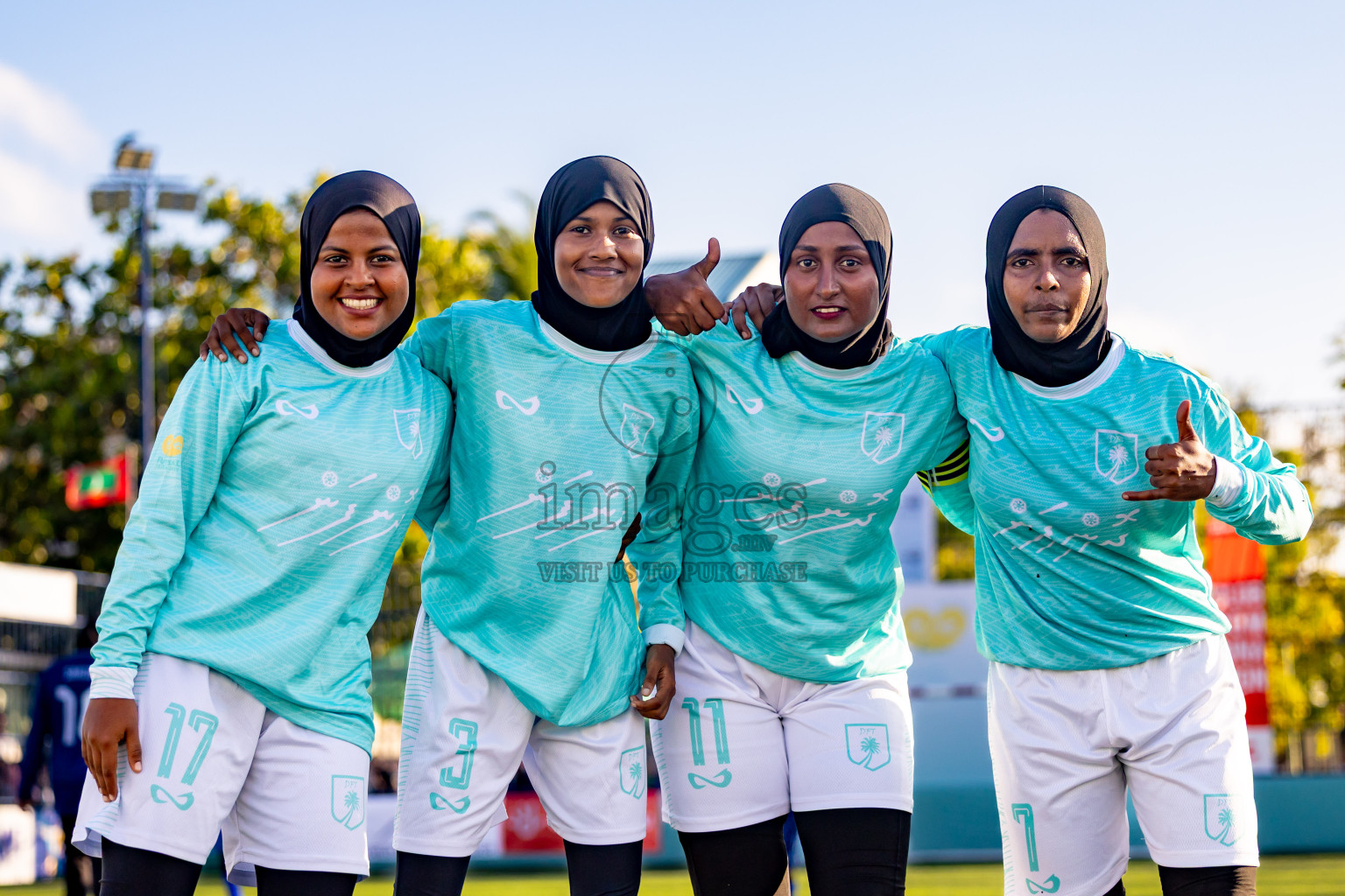 Dhonfanu vs Hithaadhoo in Day 2 of Better in Baa Futsal Fiesta 2025 Woman's division held in B. Eydhafushi, Maldives on Thursday, 6th November 2025. Photos: Nausham Waheed / images.mv