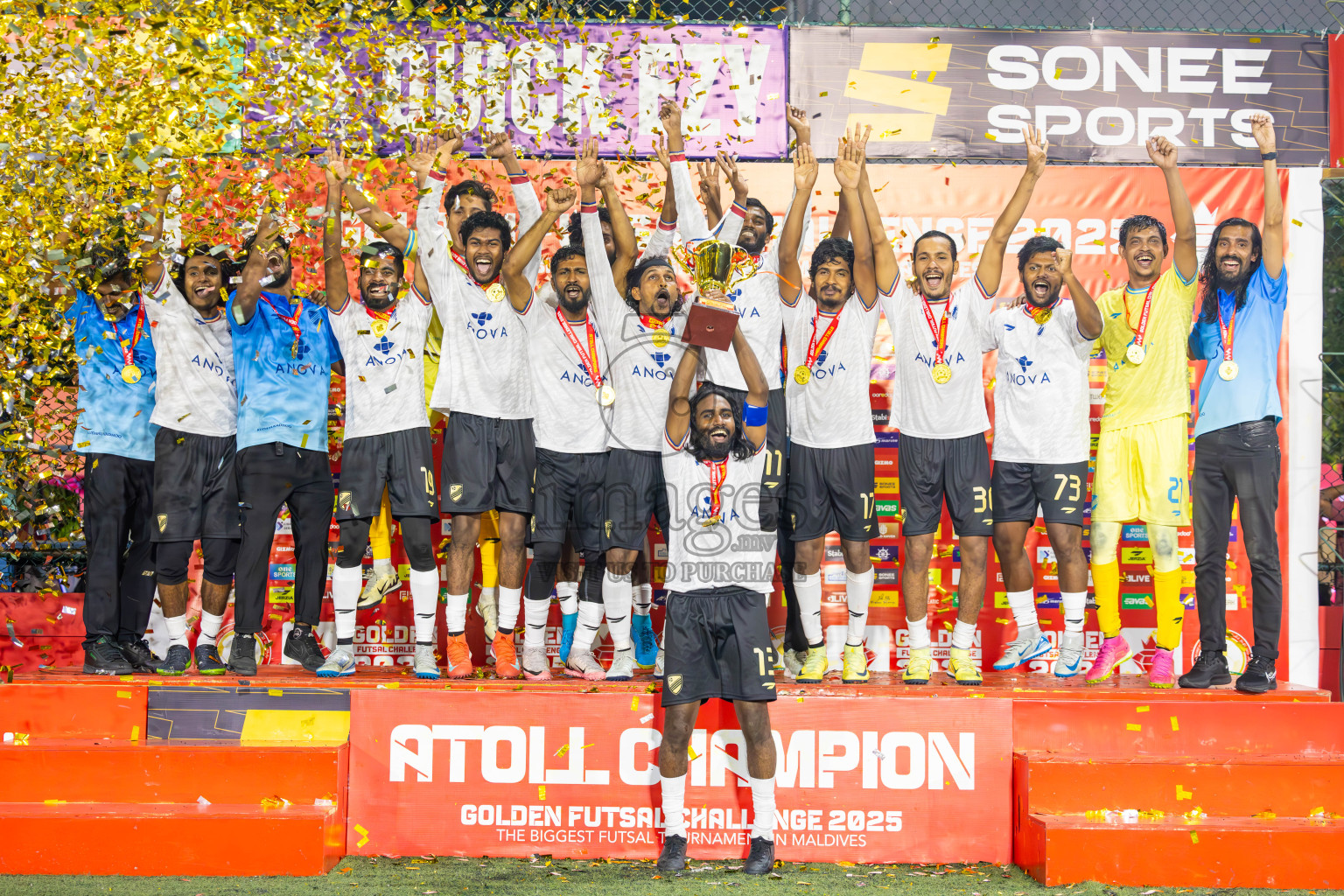 Dh Maaenboodhoo vs Dh Kudahuvadhoo in Dhaalu Atoll Finals in Day 25 of Golden Futsal Challenge 2025 was held on Wednesday , 28th January 2025, in Hulhumale', Maldives. Photos: Ismail Thoriq / images.mv