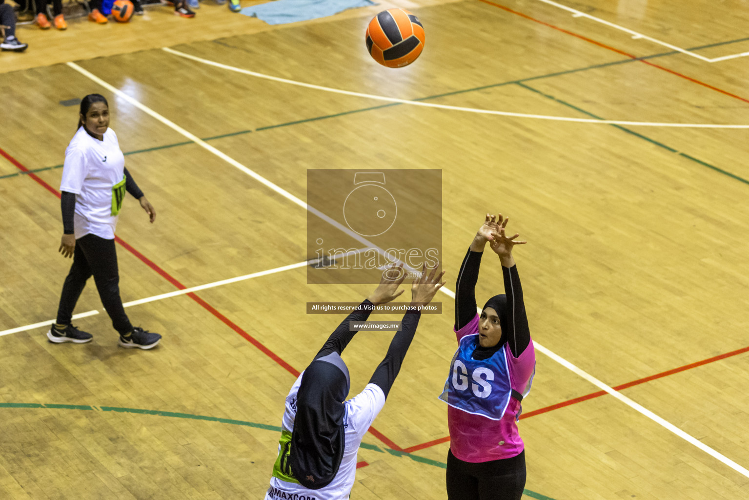 Sports Club Shining Star vs Club Green Streets in the Milo National Netball Tournament 2022 on 17 July 2022, held in Social Center, Male', Maldives. Photographer: Hassan Simah / Images.mv