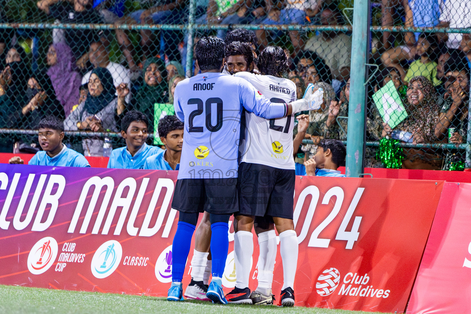 TEAM BADHAHI vs KULHIVARU VUZARA CLUB in the Semi-finals of Club Maldives Classic 2024 held in Rehendi Futsal Ground, Hulhumale', Maldives on Tuesday, 19th September 2024. 
Photos: Nausham Waheed / images.mv