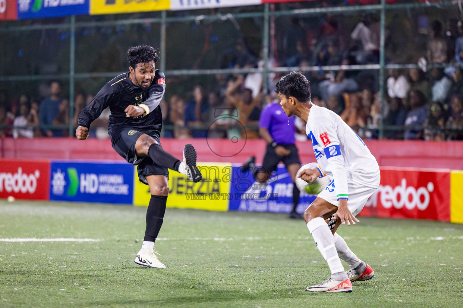 S. Hithadhoo VS ADh. Maamigili in Round of 16 on Day 40 of Golden Futsal Challenge 2024 which was held on Tuesday, 27th February 2024, in Hulhumale', Maldives Photos: Hassan Simah / images.mv