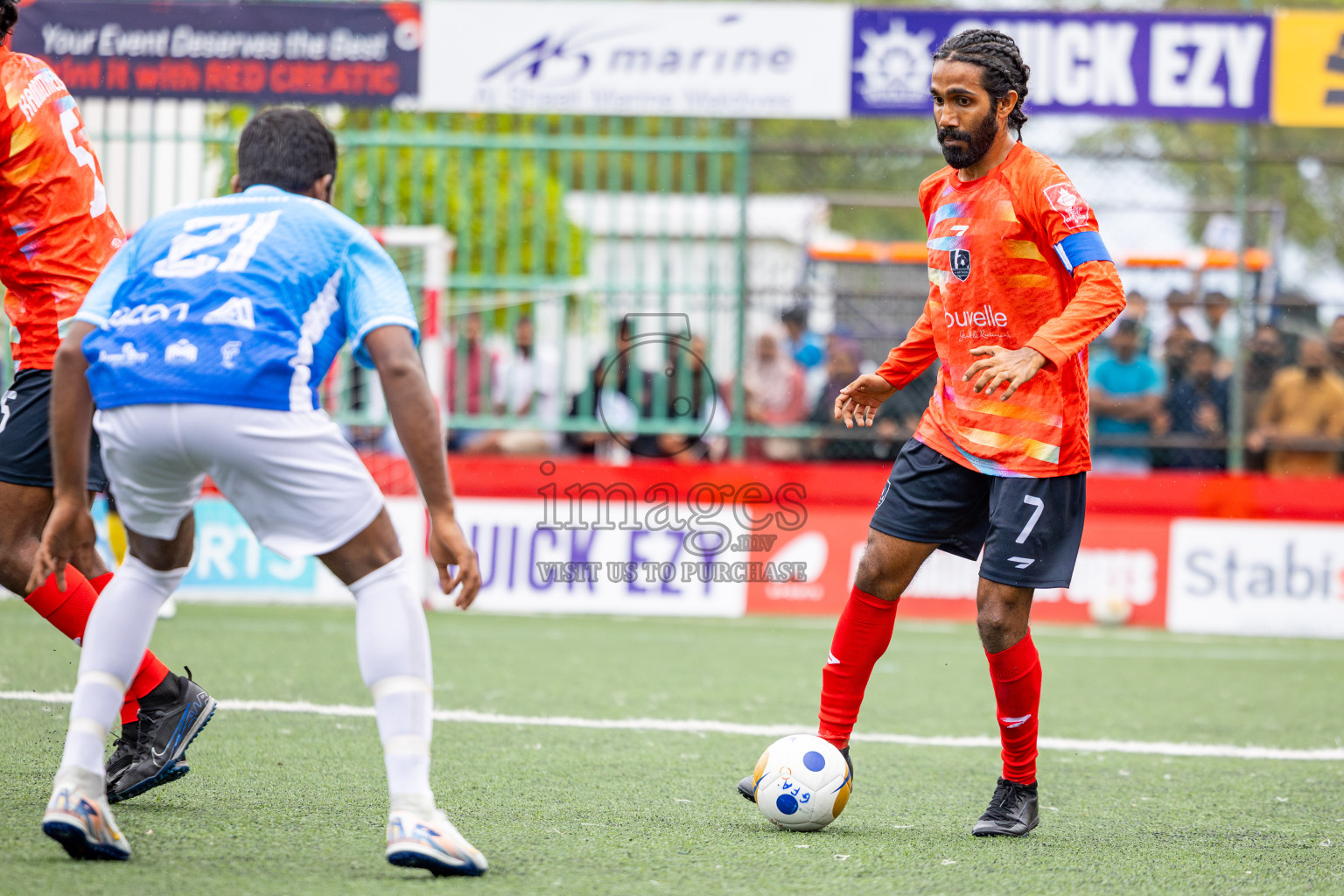 Sh Kanditheemu vs Sh Milandhoo in Day 21 of Golden Futsal Challenge 2025 was held on Saturday , 25th January 2025, in Hulhumale', Maldives.
Photos: Ismail Thoriq / images.mv