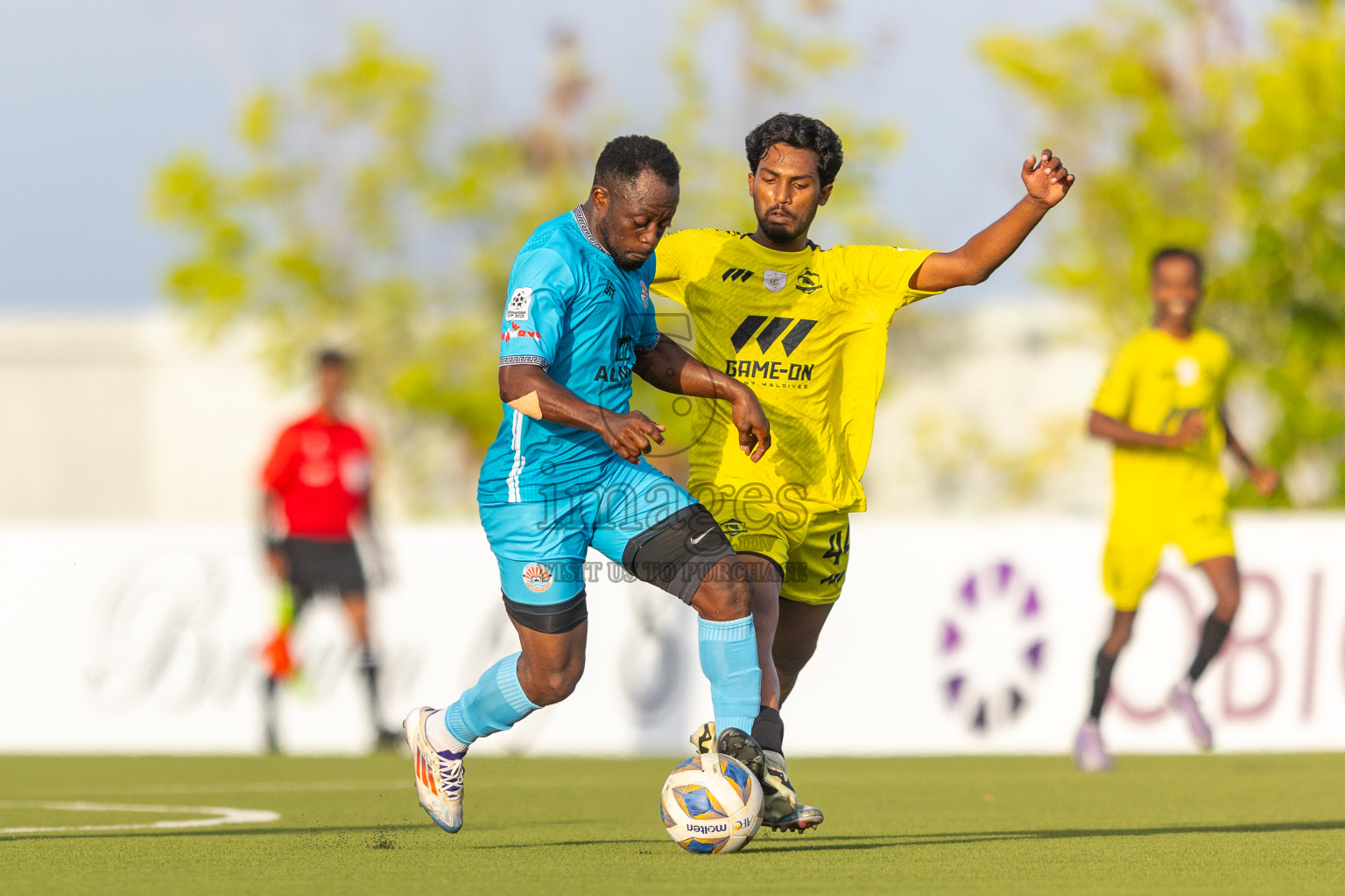 Vela Sports Club vs Irumathi FC in Day 1 of Eydhafushi Cup 2025 held in Eydhafushi Football Stadium at B. Eydhafushi, Maldives on Friday, 5th September 2025. Photos: Mohamed Mahfouz Moosa / images.mv