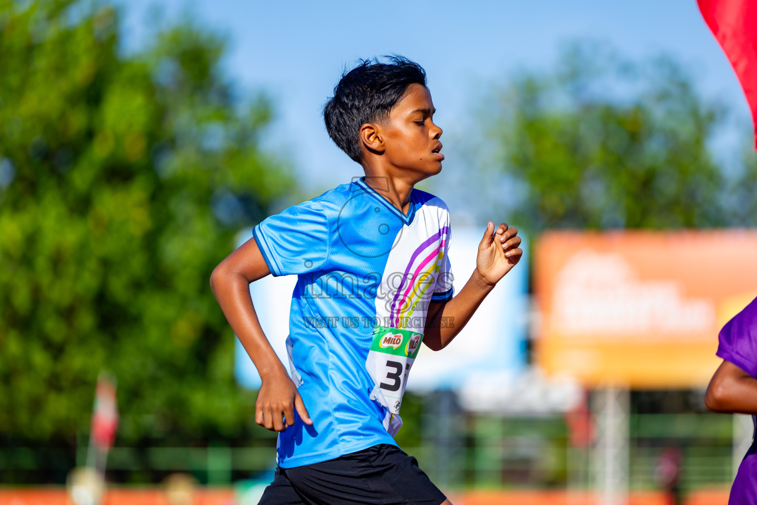 Day 1 of Inter-school Athletics Championship 2025 held in Ekuveni Synthetic Track, Male', Maldives on Monday, 06th October 2025. Photos by: Nausham Waheed / Images.mv
