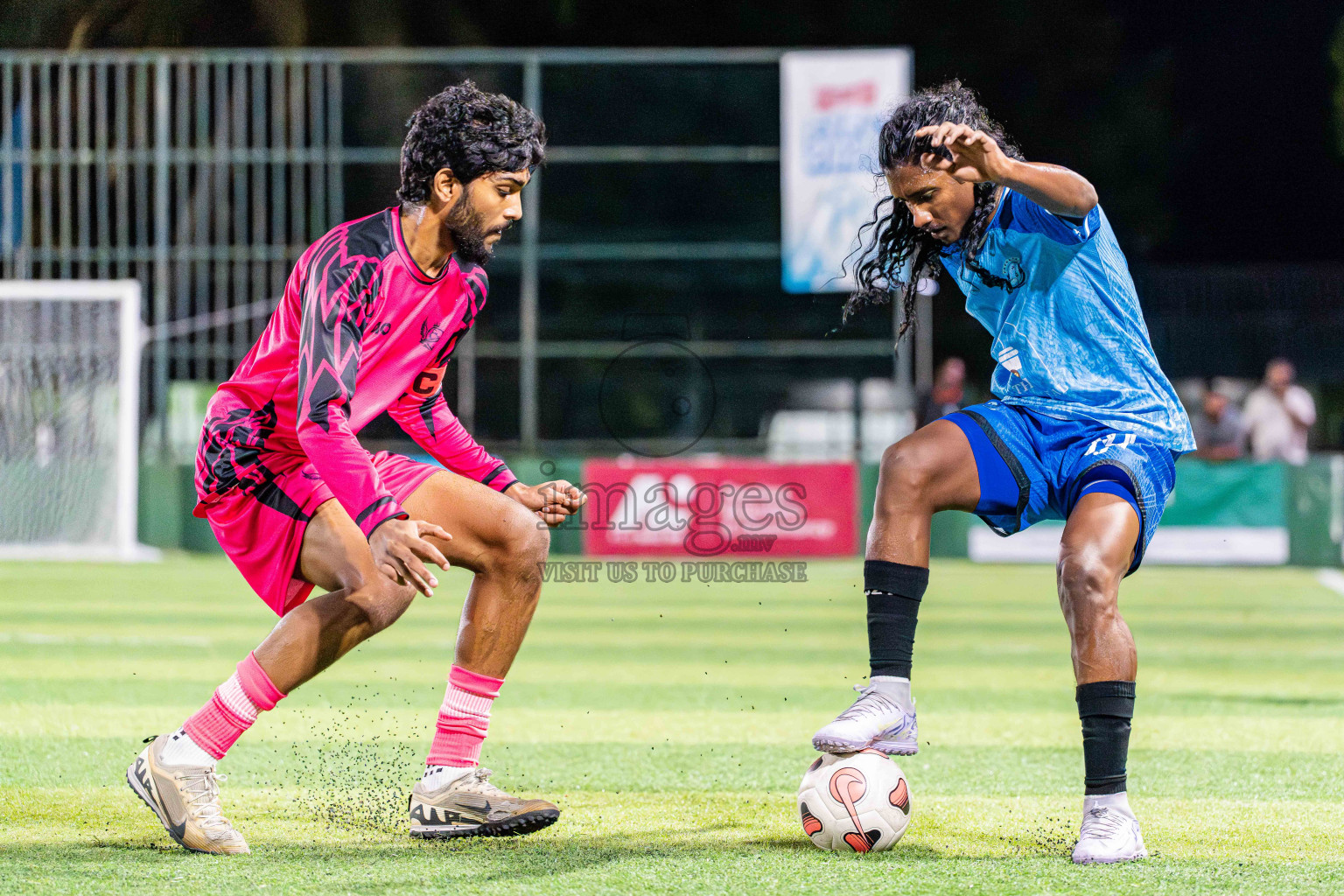 Goalhians VS Foemathi in Day 4 - Fonadhoo Youth Futsal Challenge 2025 held in Fonadhoo Futsal Stadium, L. Fonadhoo, Maldives on Wednesday, 29th October 2025 Photos: Arif Rasheed / images.mv