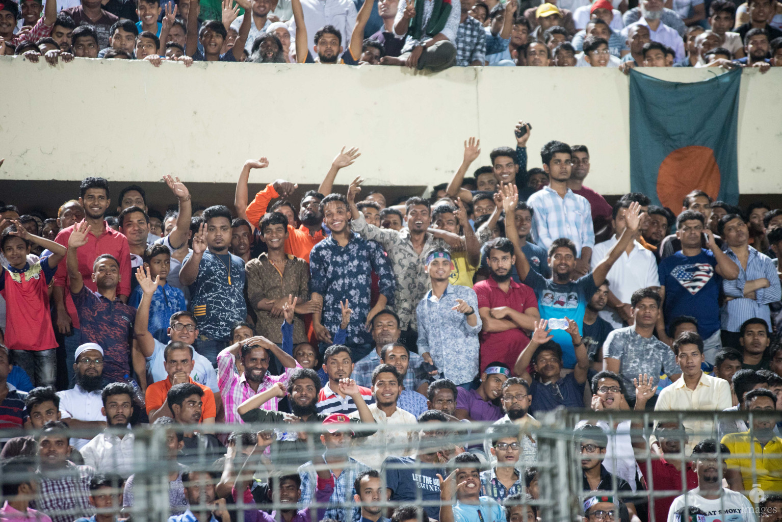 Bangladesh vs Nepal in SAFF Suzuki Cup 2018 in Dhaka, Bangladesh, Saturday, September 08, 2018. (Images.mv Photo/Ismail Thoriq)
