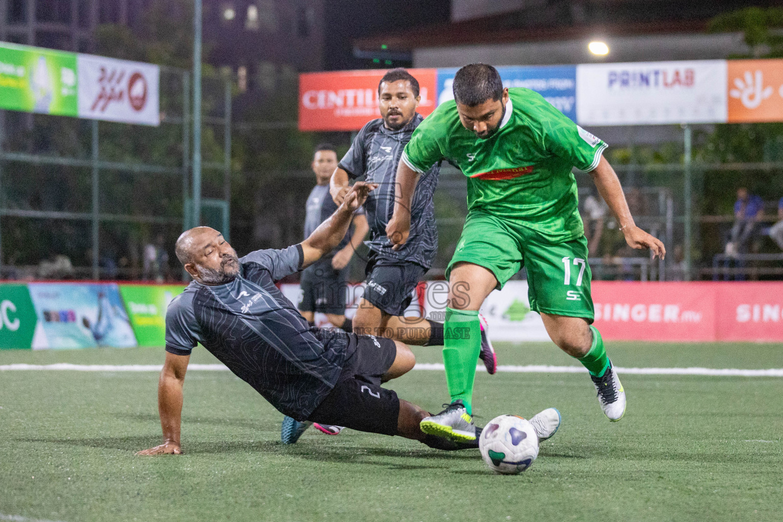 KHAARIJEE VS AGRI RC in Club Maldives Classic 2024 held in Rehendi Futsal Ground, Hulhumale', Maldives on Monday, 9th September 2024. 
Photos: Mohamed Mahfooz Moosa / images.mv