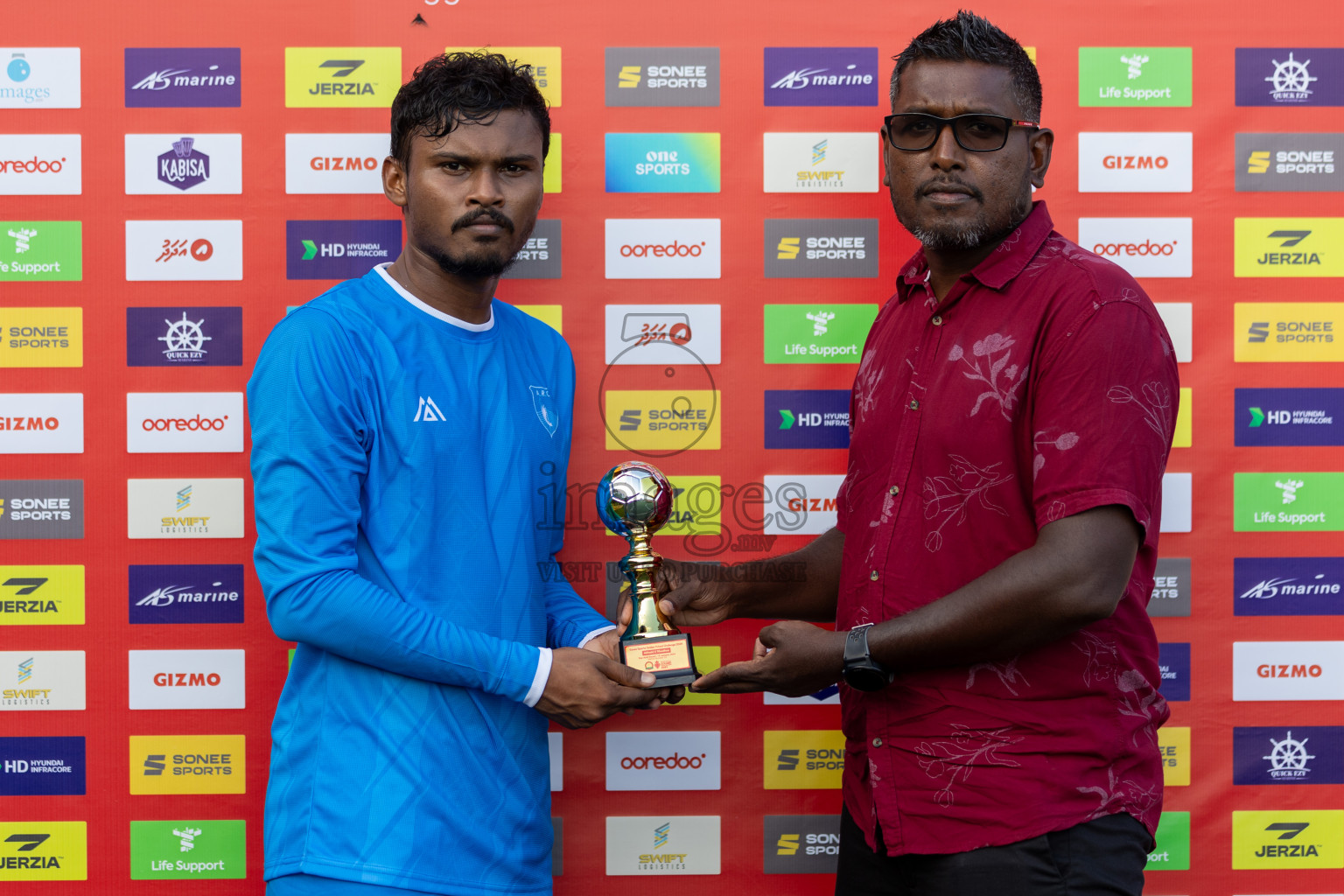 R Alifushi vs R Meedhoo in Day 5 of Golden Futsal Challenge 2024 was held on Friday, 19th January 2024, in Hulhumale', Maldives Photos: Mohamed Mahfooz Moosa / images.mv