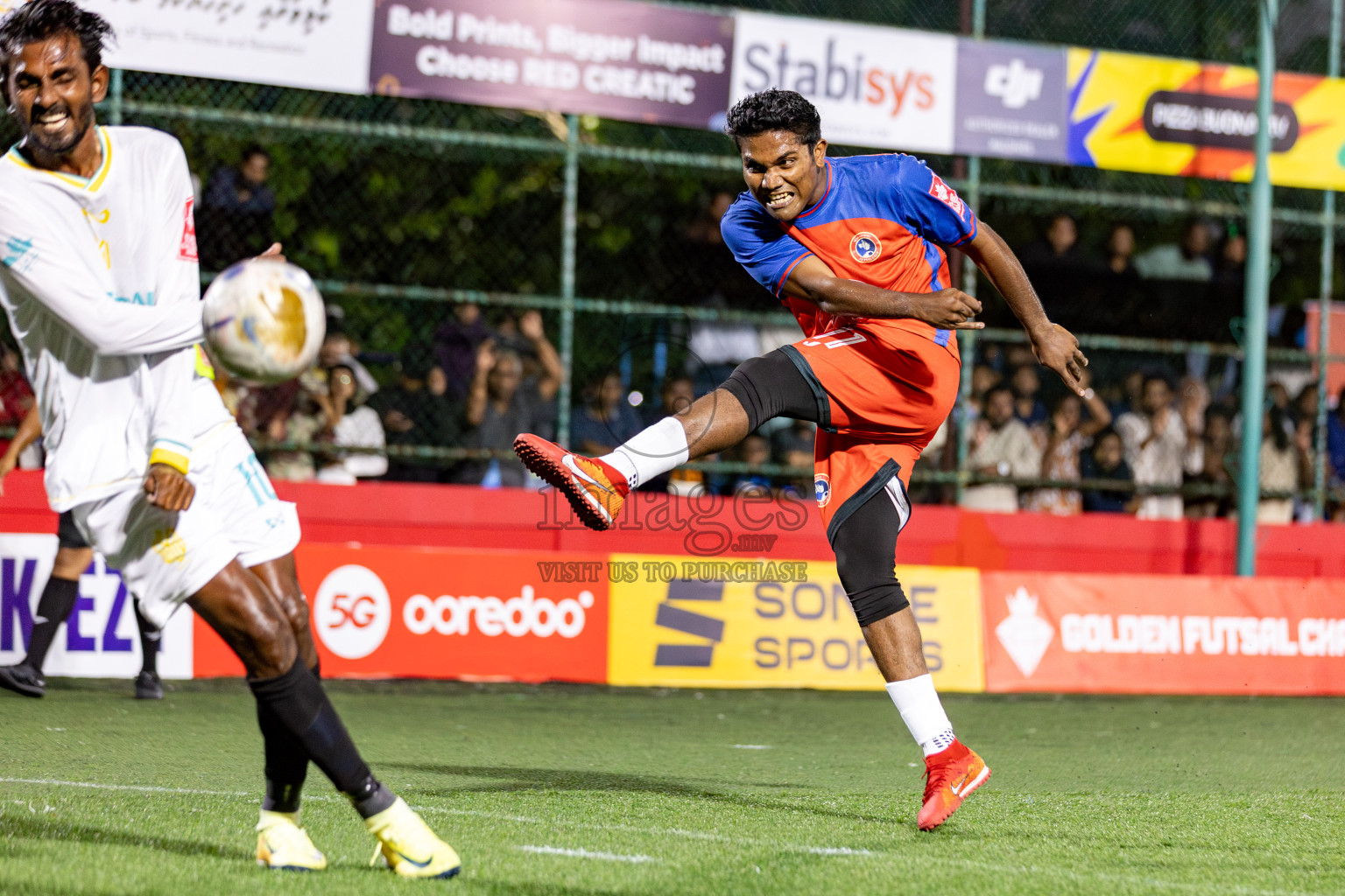 S Maradhoo vs S Meedhoo in Day 12 of Golden Futsal Challenge 2025 was held on Thursday, 16th January 2025, in Hulhumale', Maldives.
Photos: Hassan Simah / images.mv