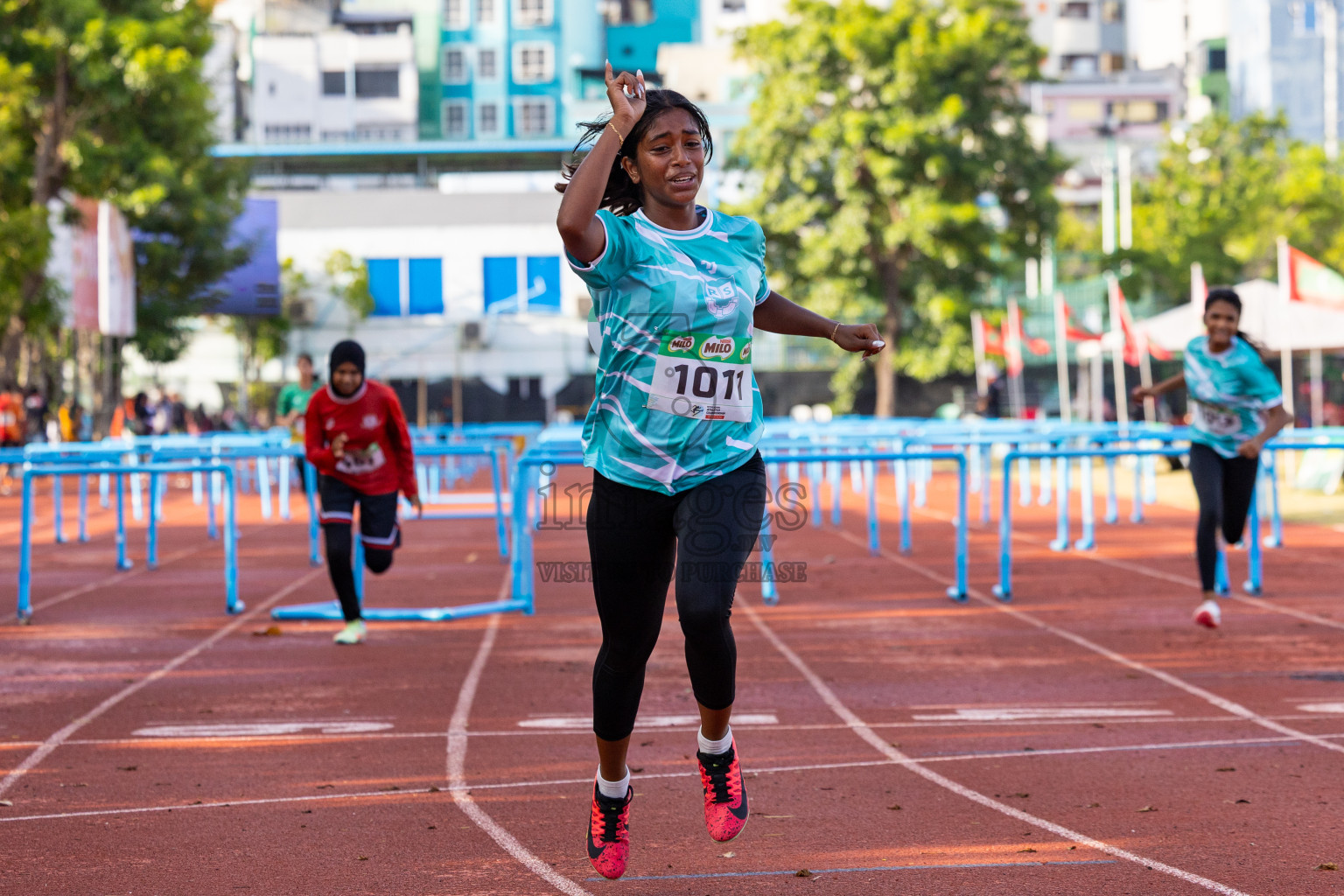 Day 4 of Inter-school Athletics Championship 2025 held in Ekuveni Synthetic Track, Male', Maldives on Thursday, 09th October 2025. Photos by: Raaif Yoosuf / Images.mv