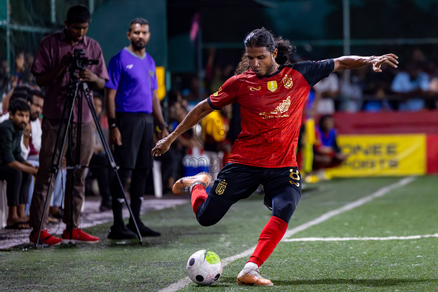 L. Gan VS HDh. Naivaadhoo in Round of 16 on Day 40 of Golden Futsal Challenge 2024 which was held on Tuesday, 27th February 2024, in Hulhumale', Maldives Photos: Hassan Simah / images.mv