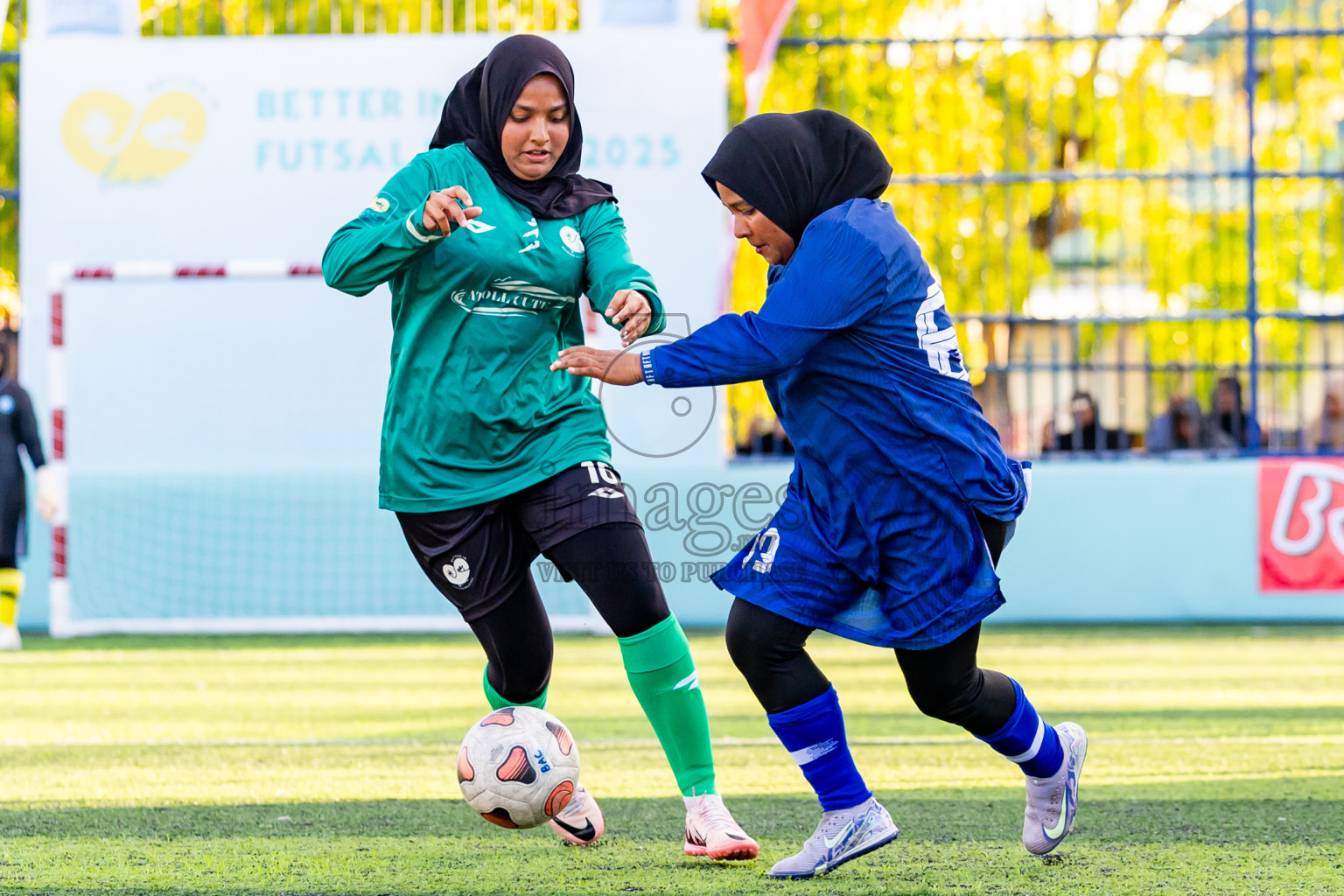 Goidhoo vs Hithaadhoo in Day 4 of Better in Baa Futsal Fiesta 2025 Woman's division held in B. Eydhafushi, Maldives on Saturday, 8th November 2025. Photos: Nausham Waheed / images.mv