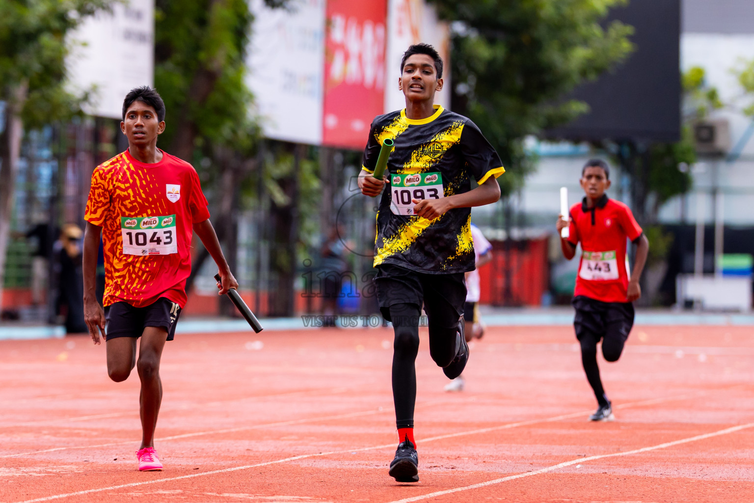 Day 6 of Inter-school Athletics Championship 2025 held in Ekuveni Synthetic Track, Male', Maldives on Sunday, 12th October 2025. Photos by: Nausham Waheed / Images.mv