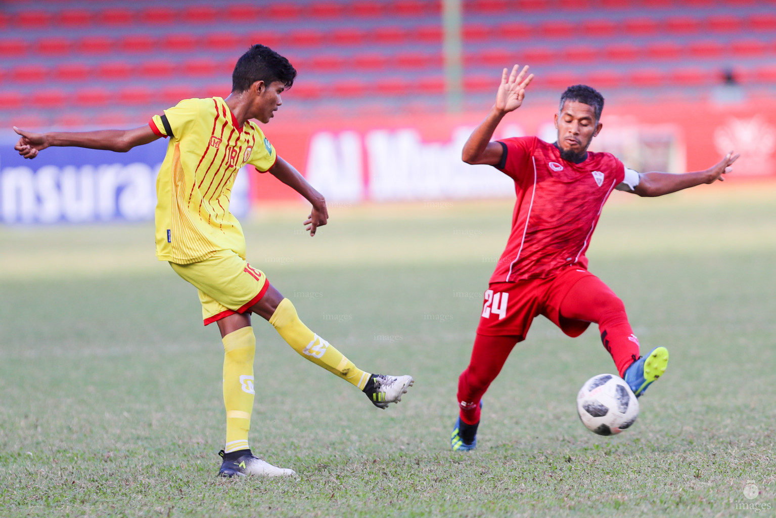 TC Sports Club vs Victory Sports Club in Dhiraagu Dhivehi Premier League 2018 in Male, Maldives, Monday  October 22, 2018. (Images.mv Photo/Suadh Abdul Sattar)