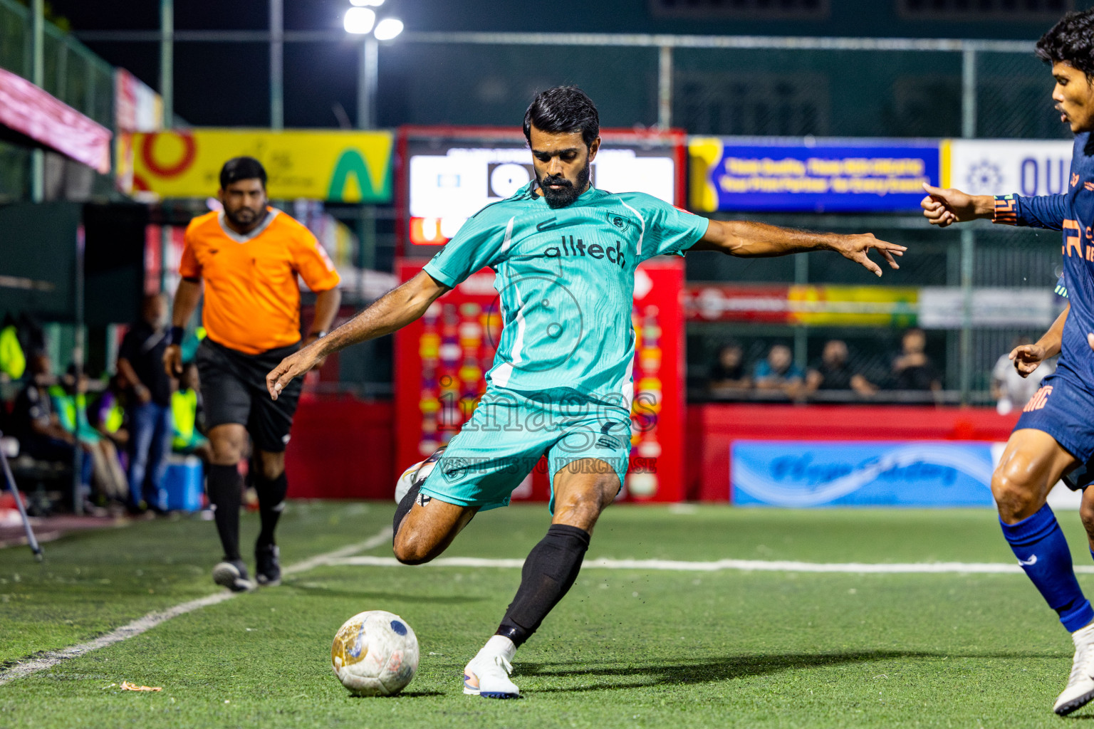 S Hithadhoo vs S Feydhoo in zone round on Day 32 of Golden Futsal Challenge 2025 was held on Wednesday , 5th February 2025, in Hulhumale', Maldives. Photos: Nausham Waheed / images.mv
