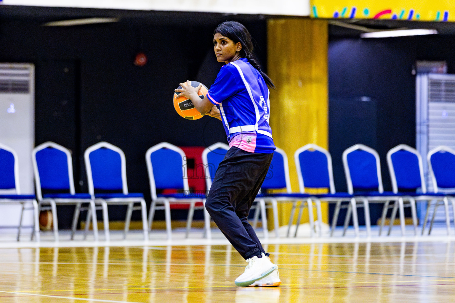 Kulhudhuffushi Youth & Recreation Club vs Club Green StreetDay 2 of 21st National Netball Tournament was held in Social Canter at Male', Maldives on Friday, 18th May 2024. Photos: Nausham Waheed / images.mv