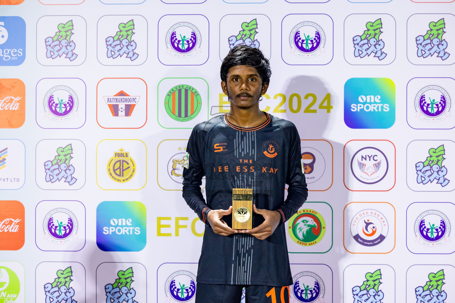 Dee Ess Kay vs FC Baaz in Day 1 of Laamehi Dhiggaru Ekuveri Futsal Challenge 2024 was held on Friday, 26th July 2024, at Dhiggaru Futsal Ground, Dhiggaru, Maldives Photos: Nausham Waheed / images.mv