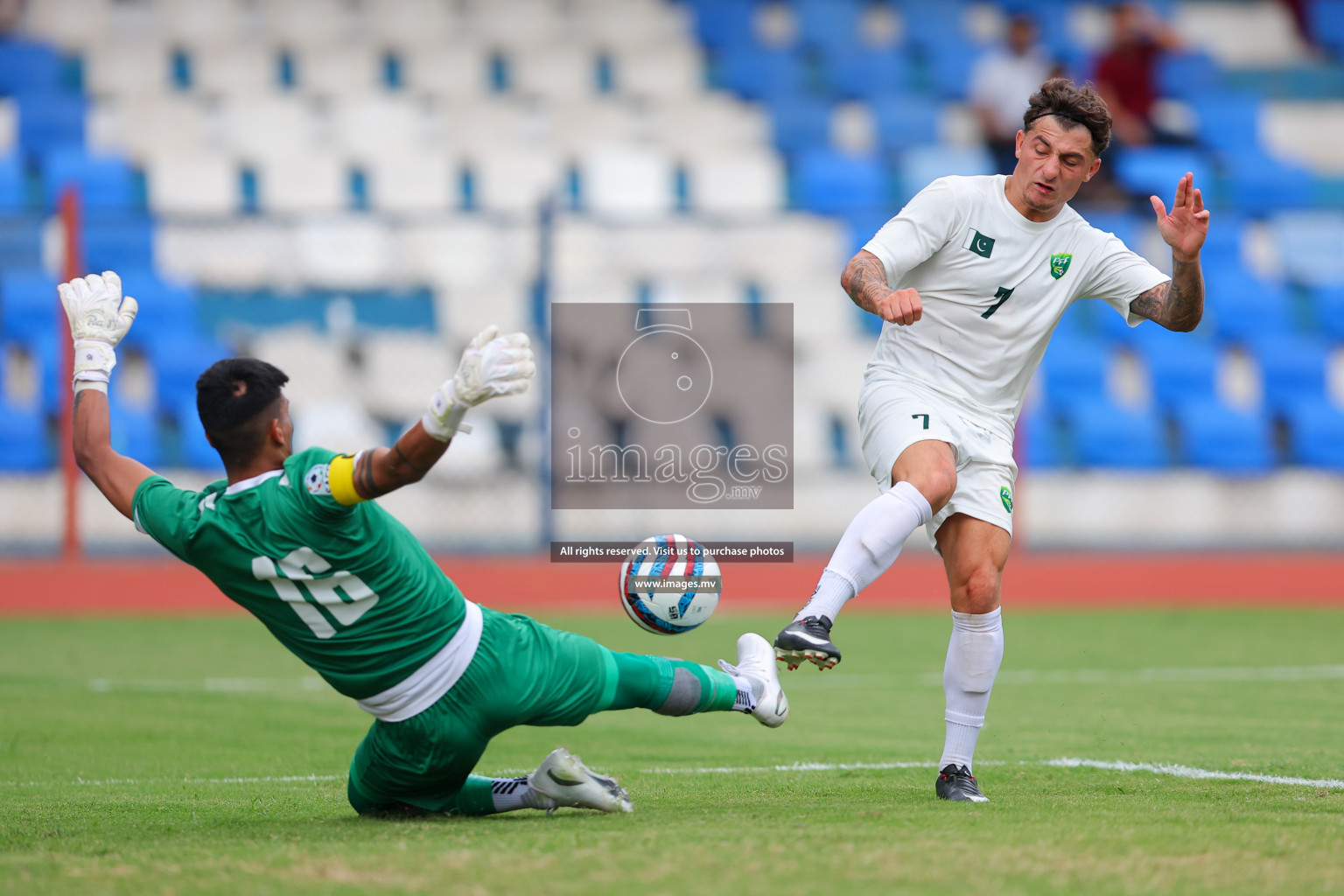 Nepal vs Pakistan in SAFF Championship 2023 held in Sree Kanteerava Stadium, Bengaluru, India, on Tuesday, 27th June 2023. Photos: Nausham Waheed, Hassan Simah / images.mv