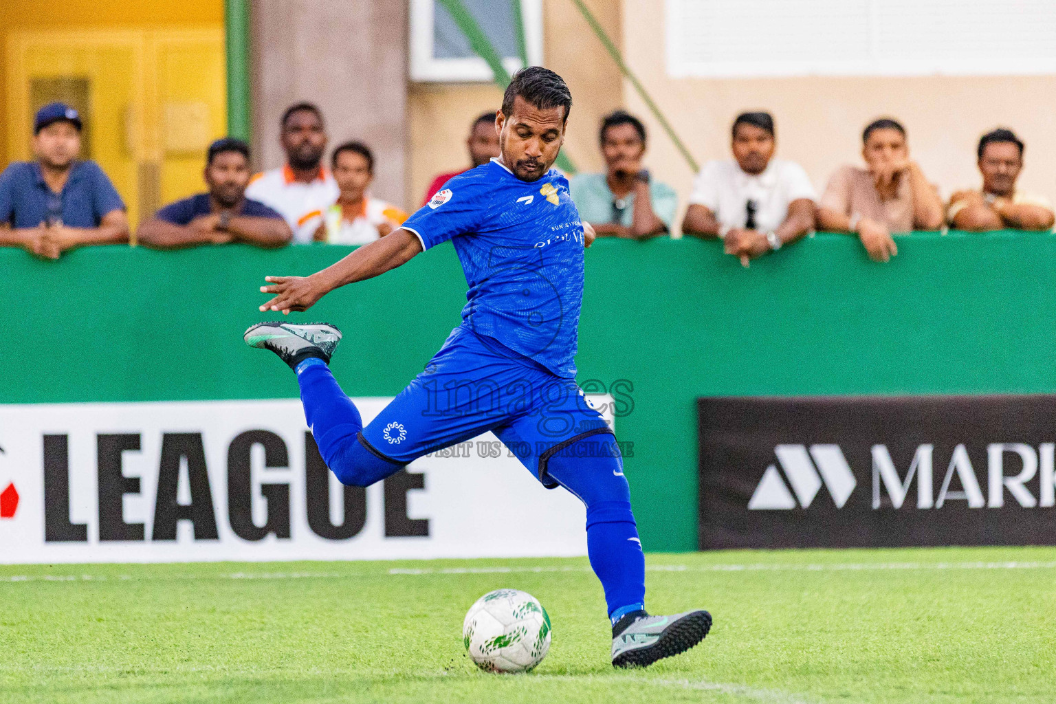 Sun Siyam Olhuveli vs Velassaru in Resort League 2025 (South Male Zone) day 11 was held on Thursday, 9th October 2025 in Crossroads's Maldives, Photos: Areef Adam / images.mv