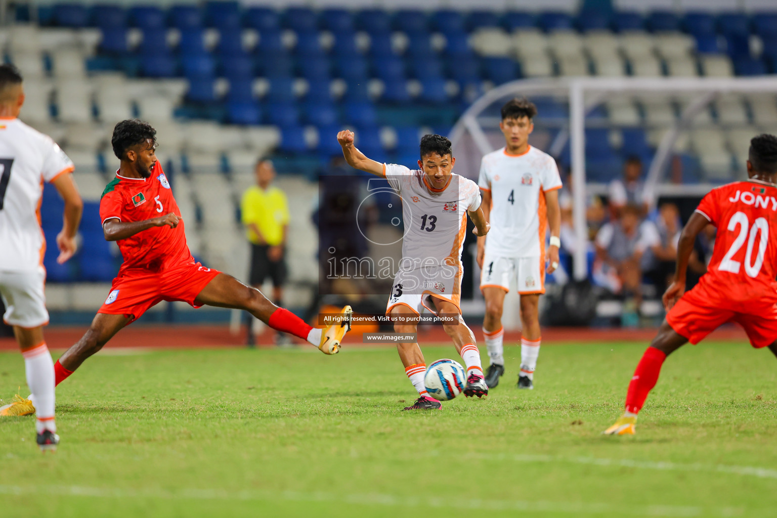 Bhutan vs Bangladesh in SAFF Championship 2023 held in Sree Kanteerava Stadium, Bengaluru, India, on Wednesday, 28th June 2023. Photos: Nausham Waheed, Hassan Simah / images.mv