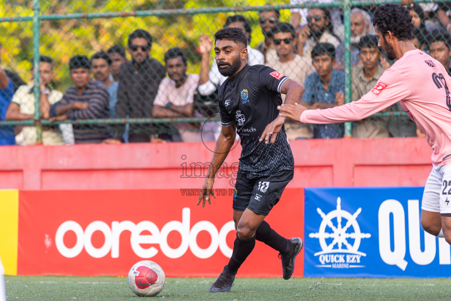 K Dhiffushi vs K Gulhi in Day 19 of Golden Futsal Challenge 2024 was held on Friday, 2nd February 2024, in Hulhumale', Maldives
Photos: Ismail Thoriq / images.mv