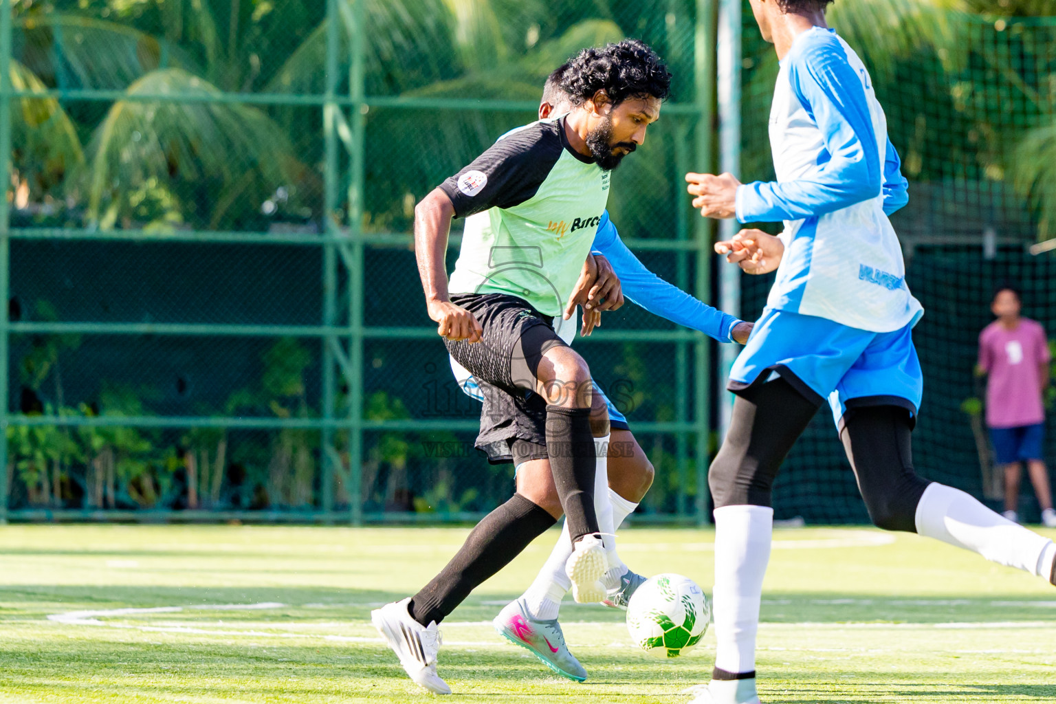 Barcelo vs Vilamendhoo in Day 3 of Resort League 2025 (Ari Zone) was held on Sunday, 22nd June 2025 in Conrad Maldives Rangali Island, Alif Dhaalu Atoll, Maldives. Photos: Nausham Waheed / images.mv
