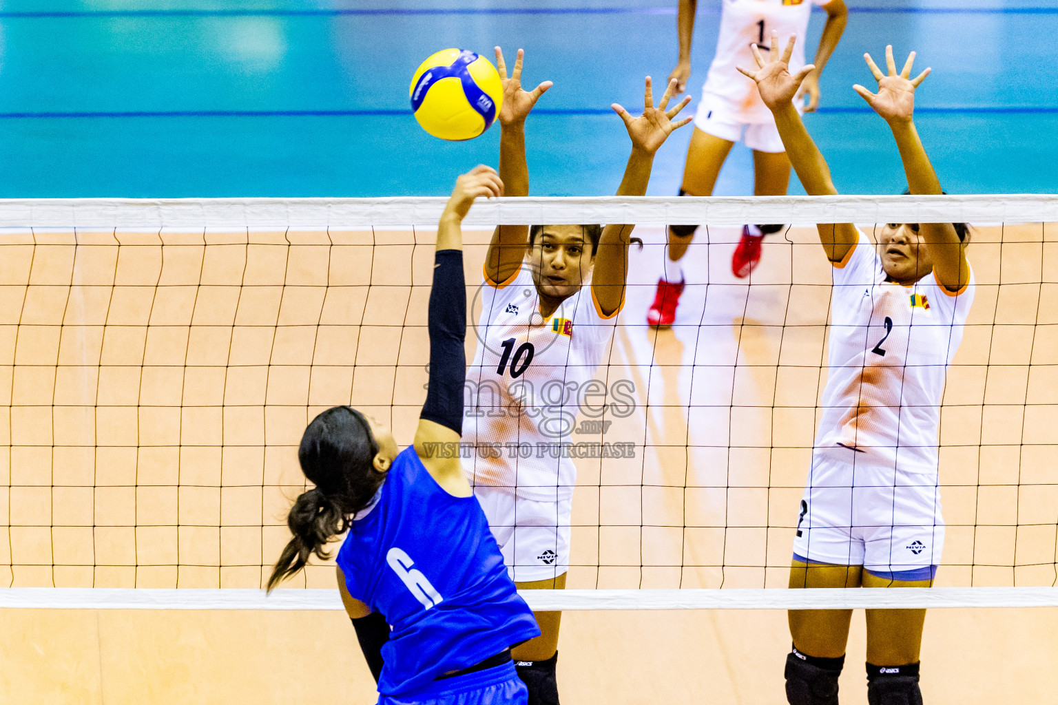 Nepal vs Sri Lanka in Day 1 of CAVA U20 Woman's Volleyball Championship 2024 was held in Social Center, Male', Maldives on 18th July 2024. Photos: Nausham Waheed / images.mv