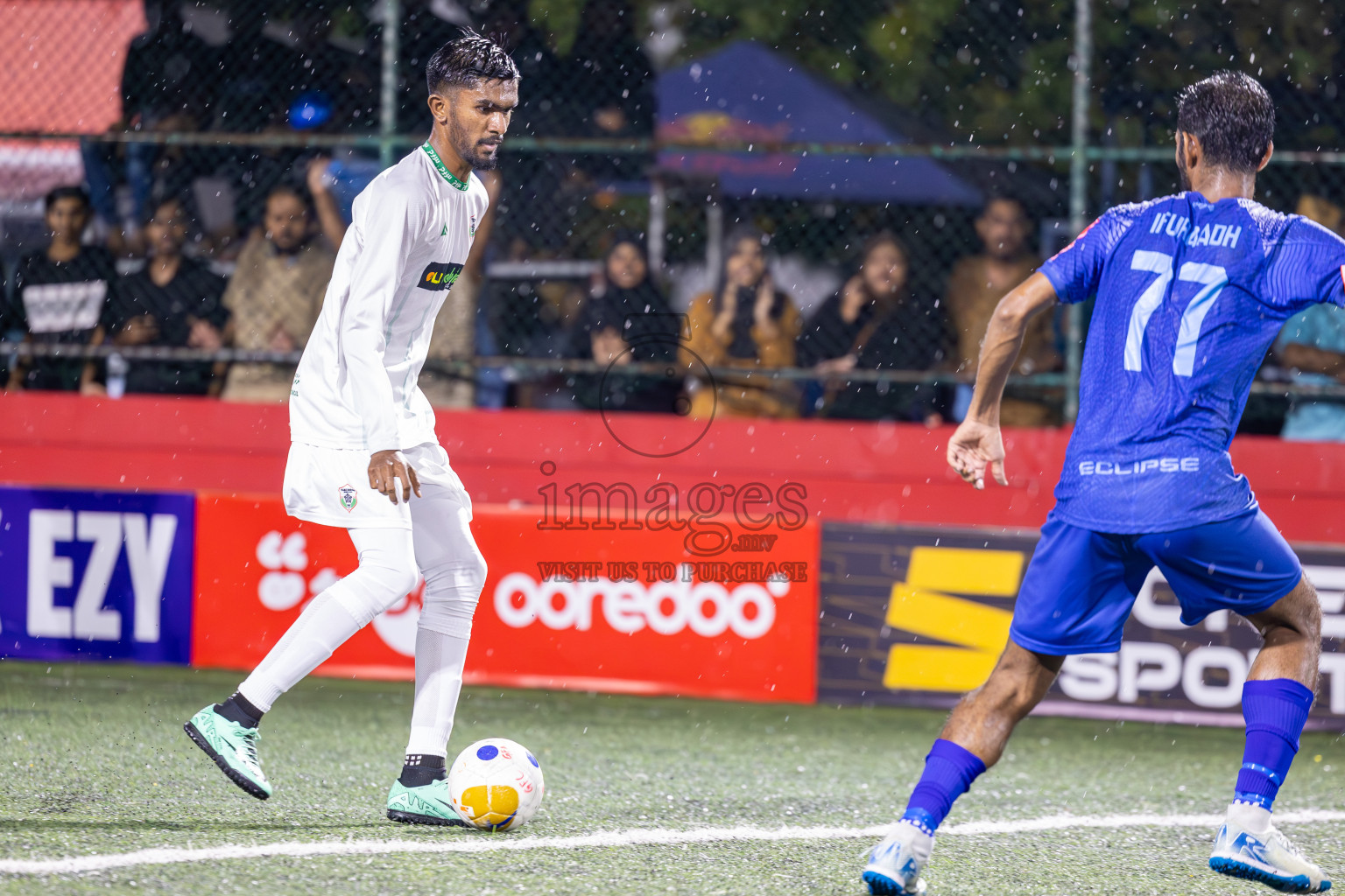 Sh Bileffahi vs Sh Narudhoo in Day 6 of Golden Futsal Challenge 2025 on Friday, 6th January 2025, in Hulhumale', Maldives
Photos: Ismail Thoriq / images.mv