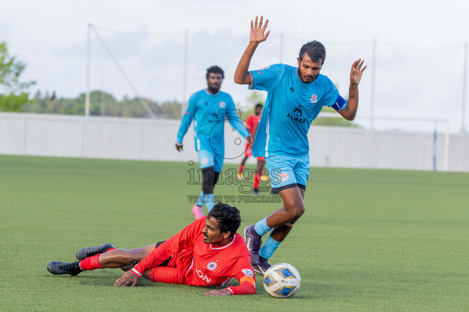 Semi Finals Match 01 Irumathi FC VS CC Sports Club in Day 7 of Eydhafushi Cup 2025 held in Eydhafushi Football Stadium at B. Eydhafushi, Maldives on Friday, 12th September 2025. Photos: Arif Rasheed / images.mv