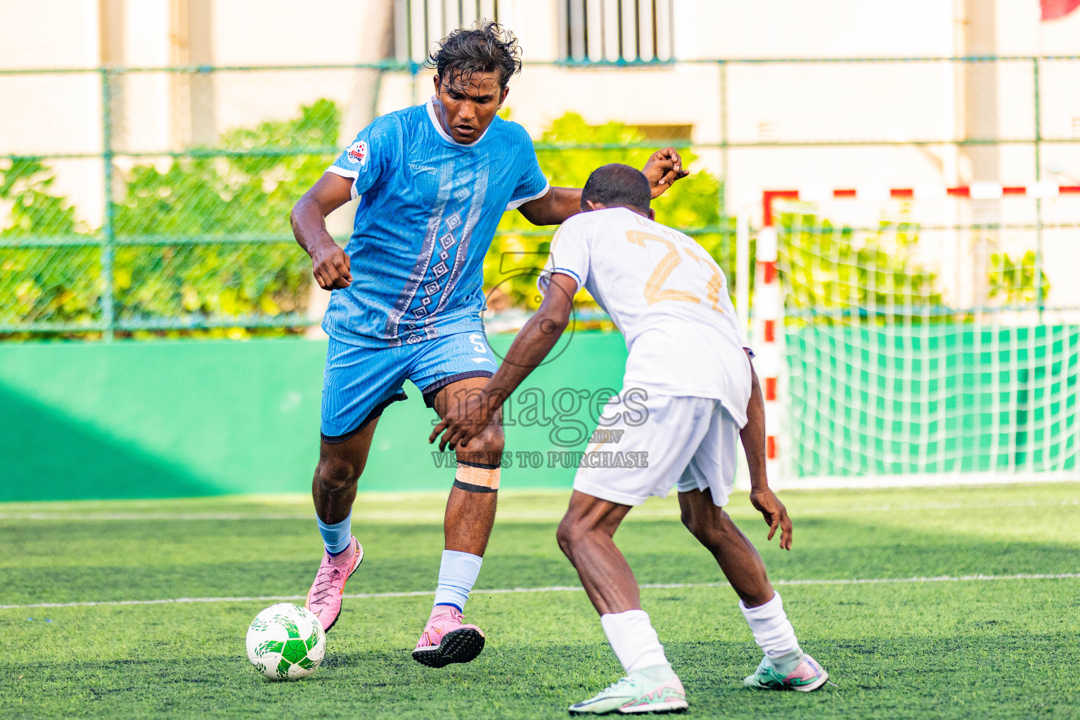 Velassaru vs Ozen Bolifushi in Resort League 2025 (South Male Zone) day 3 was held on Tuesday, 30th September 2025 in Crossroads's Maldives, Photos: Areef Adam / images.mv