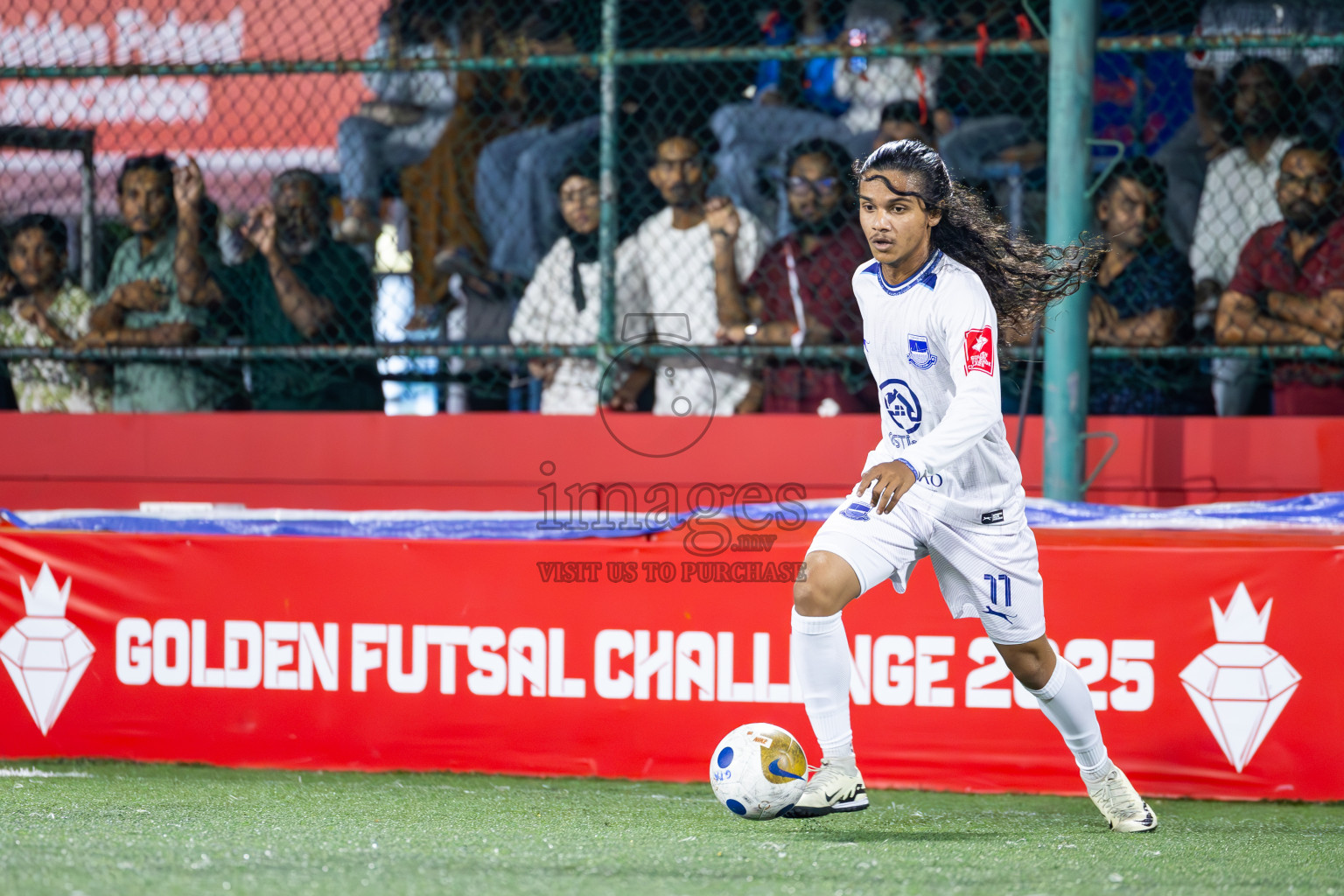 GA Dhaandhoo vs GA Gemanafushi in Day 14 of Golden Futsal Challenge 2025 was held on Saturday, 18th January 2025, in Hulhumale', Maldives. Photos: Ismail Thoriq / images.mv