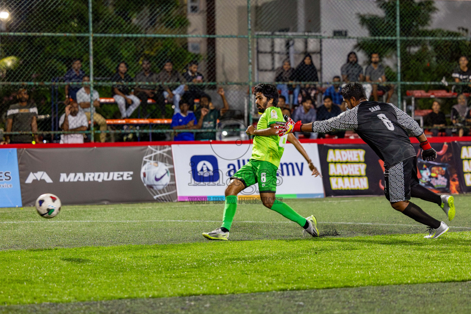 TEAM DJA VS TOURISM CLUB in Club Maldives Classic 2024 held in Rehendi Futsal Ground, Hulhumale', Maldives on Friday, 6th September 2024. 
Photos: Hassan Simah / images.mv