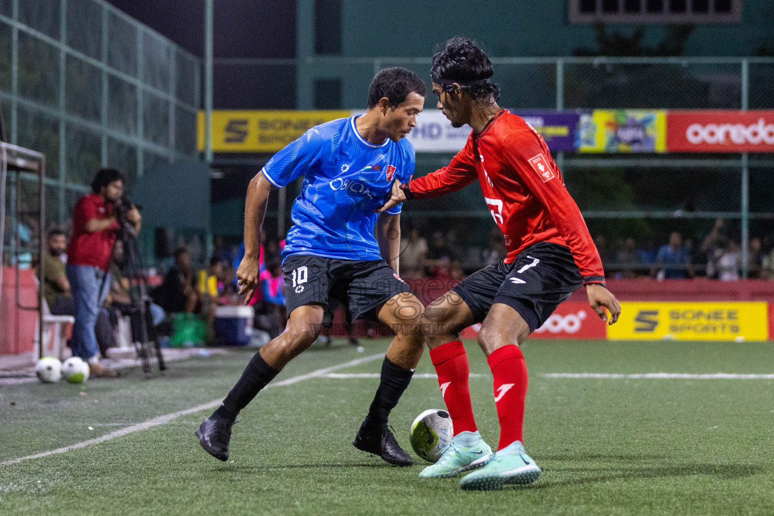 Dh Maaenbodhoo vs Dh Kudahuvadhoo in Day 4 of Golden Futsal Challenge 2024 was held on Thursday, 18th January 2024, in Hulhumale', Maldives Photos: Nausham Waheed / images.mv