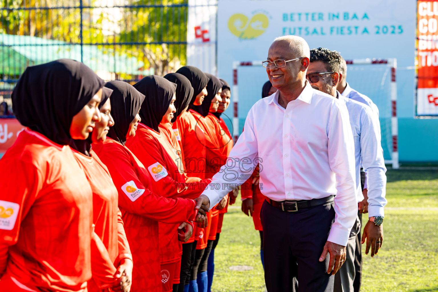 Dhonfanu vs Eydhafushi in Day 1 of Better in Baa Futsal Fiesta 2025 Woman's division held in B. Eydhafushi, Maldives on Wednesday, 5th November 2025. Photos: Nausham Waheed / images.mv