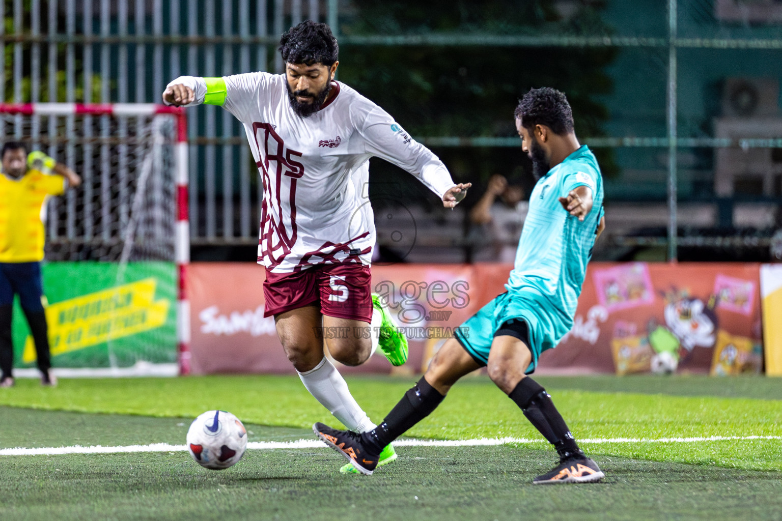 YOUTH RC vs CLUB BINARA in Club Maldives Classic 2024 held in Rehendi Futsal Ground, Hulhumale', Maldives on Tuesday, 10th September 2024. 
Photos: Mohamed Mahfooz Moosa / images.mv