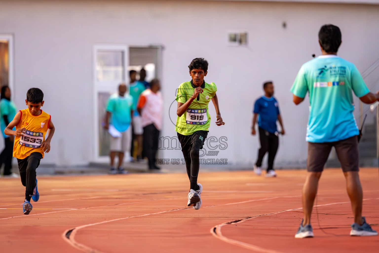 Day 1 of MWSC Interschool Athletics Championships 2024 held in Hulhumale Running Track, Hulhumale, Maldives on Saturday, 9th November 2024. Photos by: Ismail Thoriq / Images.mv