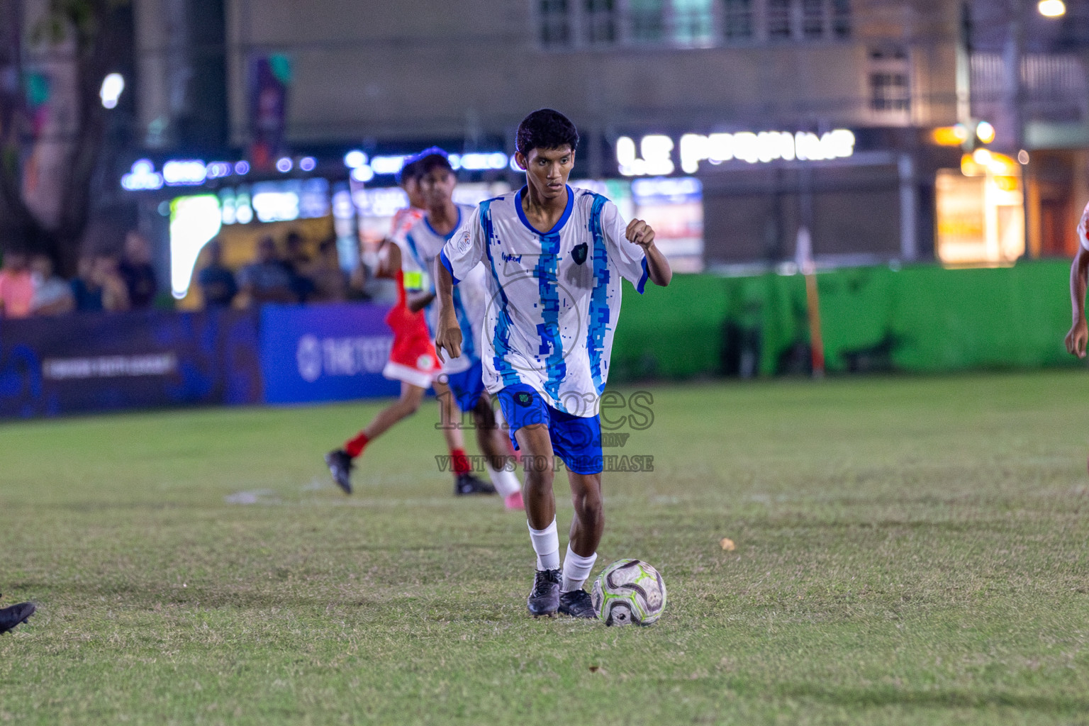 Super United Sports vs Huriyya (U16) in Day 8 of Dhivehi Youth League 2024 held at Henveiru Stadium on Monday, 2nd December 2024. Photos: Mohamed Mahfooz Moosa / Images.mv