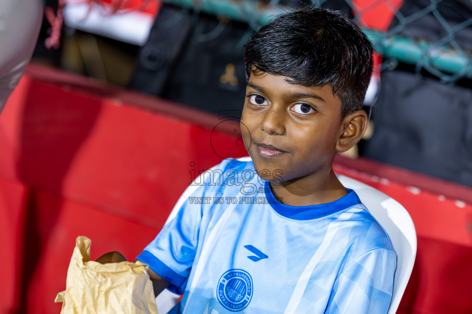HDh Neykurendhoo vs HDh Kumundhoo in Haa Dhaalu Atoll Semi Final on Day 23 of Golden Futsal Challenge 2025 was held on Monday , 27th January 2025, in Hulhumale', Maldives.
Photos: Ismail Thoriq / images.mv