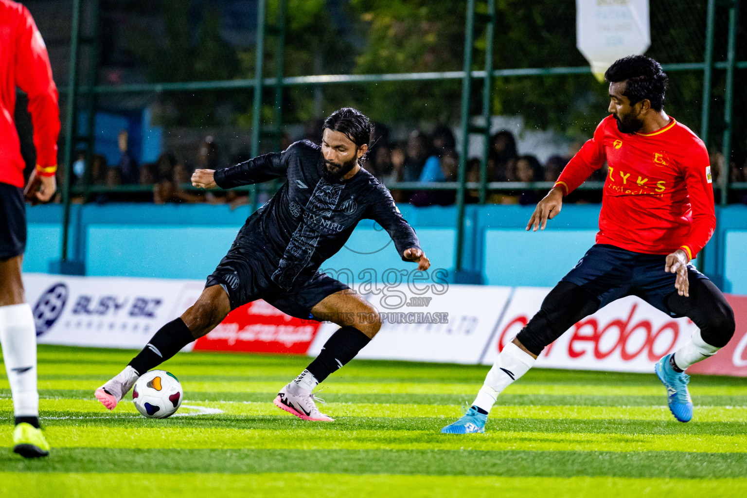 Dee Cee Jay vs Kovigoani in Semi Final of Laamehi Dhiggaru Ekuveri Futsal Challenge 2024 was held on Monday, 29th July 2024, at Dhiggaru Futsal Ground, Dhiggaru, Maldives Photos: Nausham Waheed / images.mv