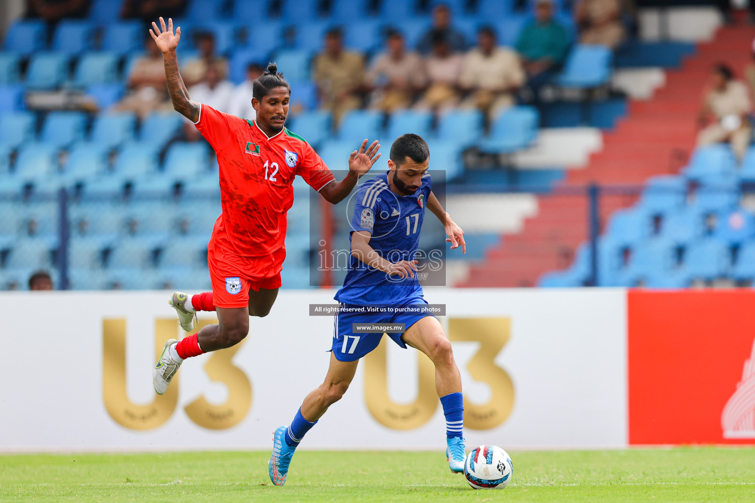 Kuwait vs Bangladesh in the Semi-final of SAFF Championship 2023 held in Sree Kanteerava Stadium, Bengaluru, India, on Saturday, 1st July 2023. Photos: Nausham Waheed, Hassan Simah / images.mv