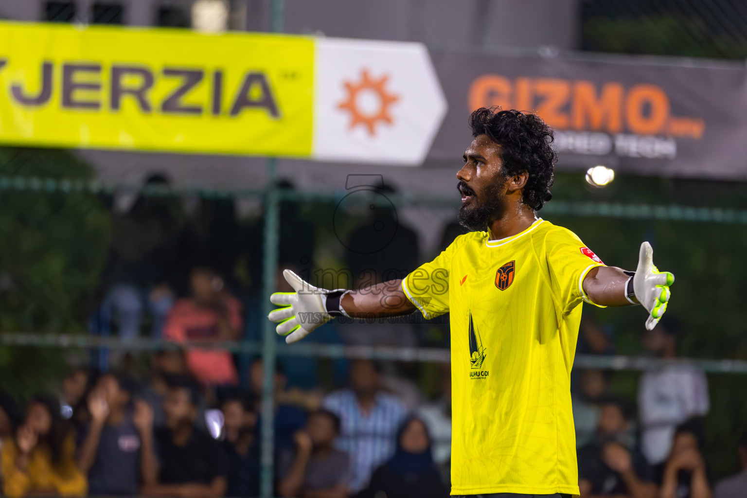 Th Veymandoo vs Th Hirilandhoo in Day 11 of Golden Futsal Challenge 2024 was held on Thursday, 25th January 2024, in Hulhumale', Maldives
Photos: Ismail Thoriq / images.mv