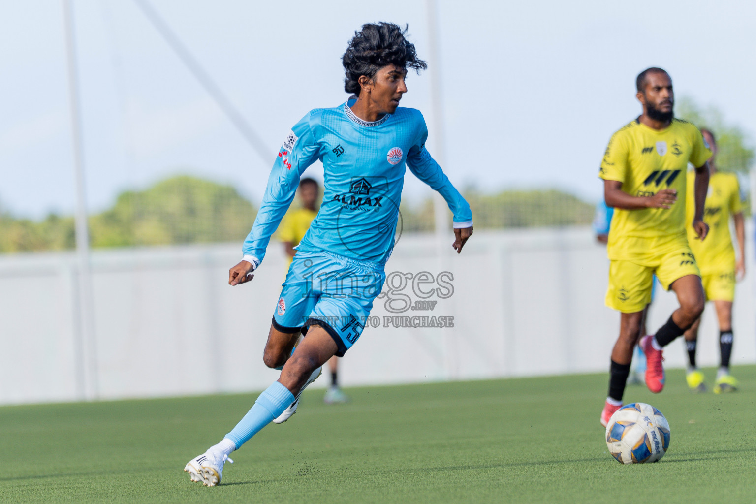 Final Match Irumathi Sports VS Velaa Sports Club in Day 9 of Eydhafushi Cup 2025 held in Eydhafushi Football Stadium at B. Eydhafushi, Maldives on Monday, 15th September 2025. Photos: Arif Rasheed / images.mv