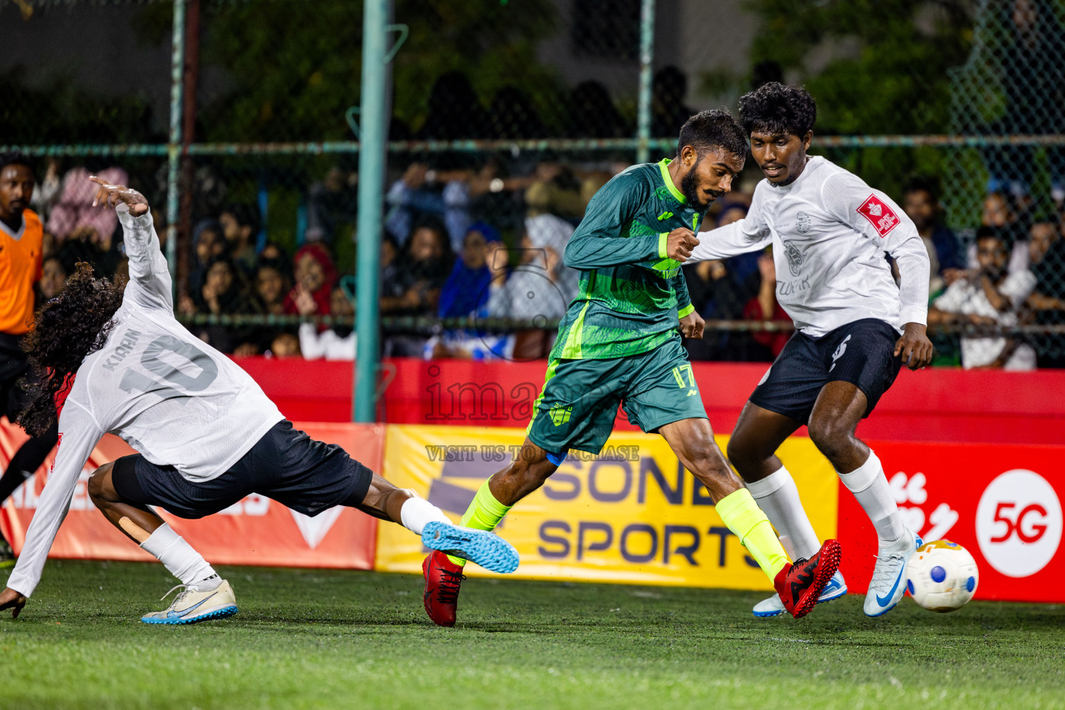 Thaa Omadhoo VS Thaa Kinbidhoo in Day 6 of Golden Futsal Challenge 2025 on Friday, 6th January 2025, in Hulhumale', Maldives Photos: Nausham Waheed / images.mv
