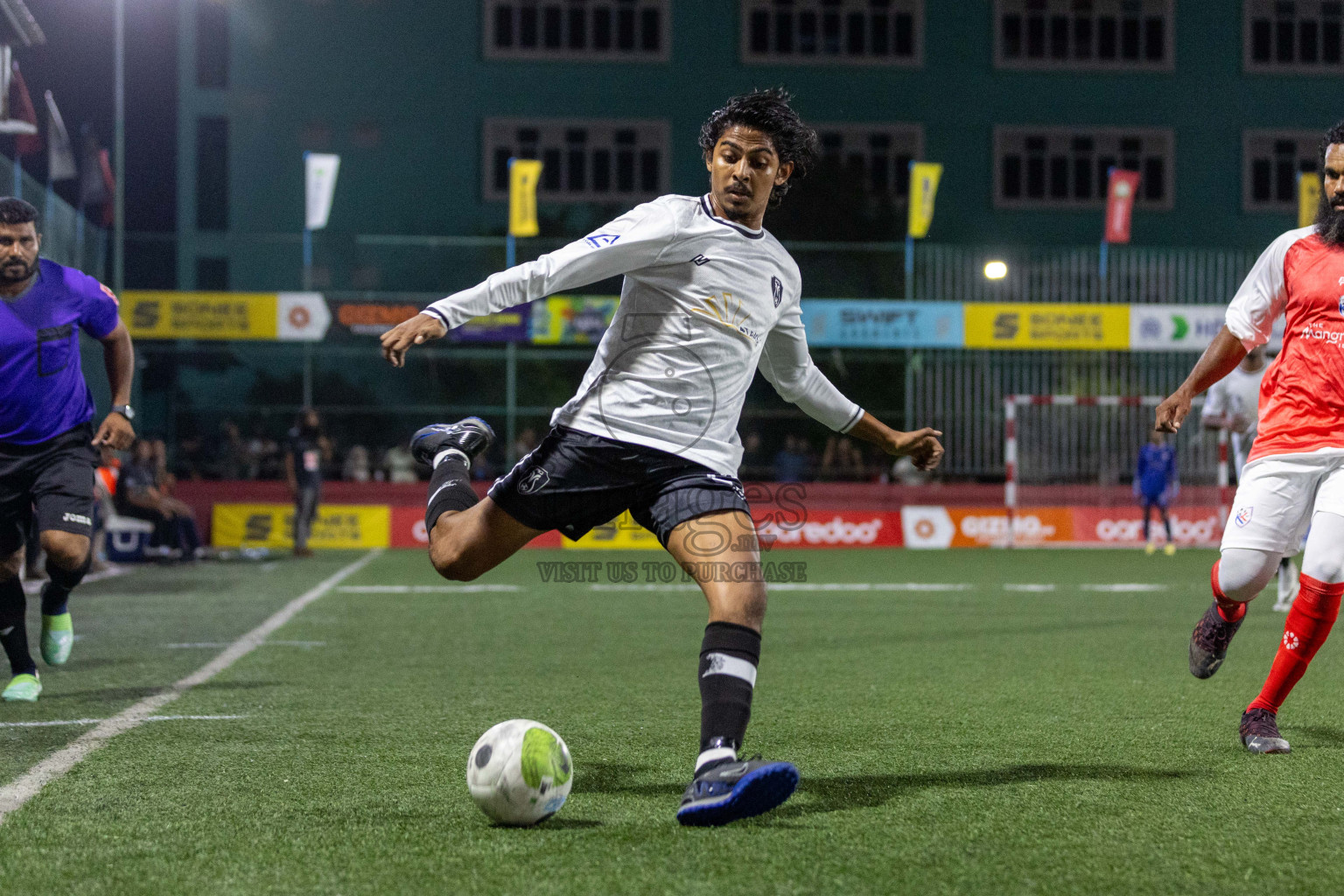 N Miladhoo vs N Kendhikulhudhoo in Day 15 of Golden Futsal Challenge 2024 was held on Monday, 29th January 2024, in Hulhumale', Maldives Photos: Nausham Waheed / images.mv