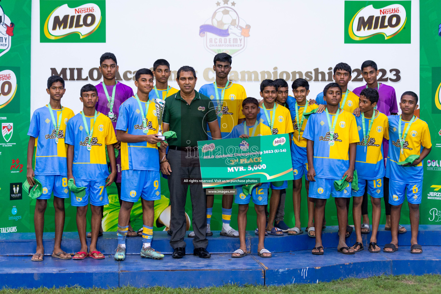 Day 2 of MILO Academy Championship 2023 (u14) was held in Henveyru Stadium Male', Maldives on 4th November 2023. Photos: Nausham Waheed / images.mv