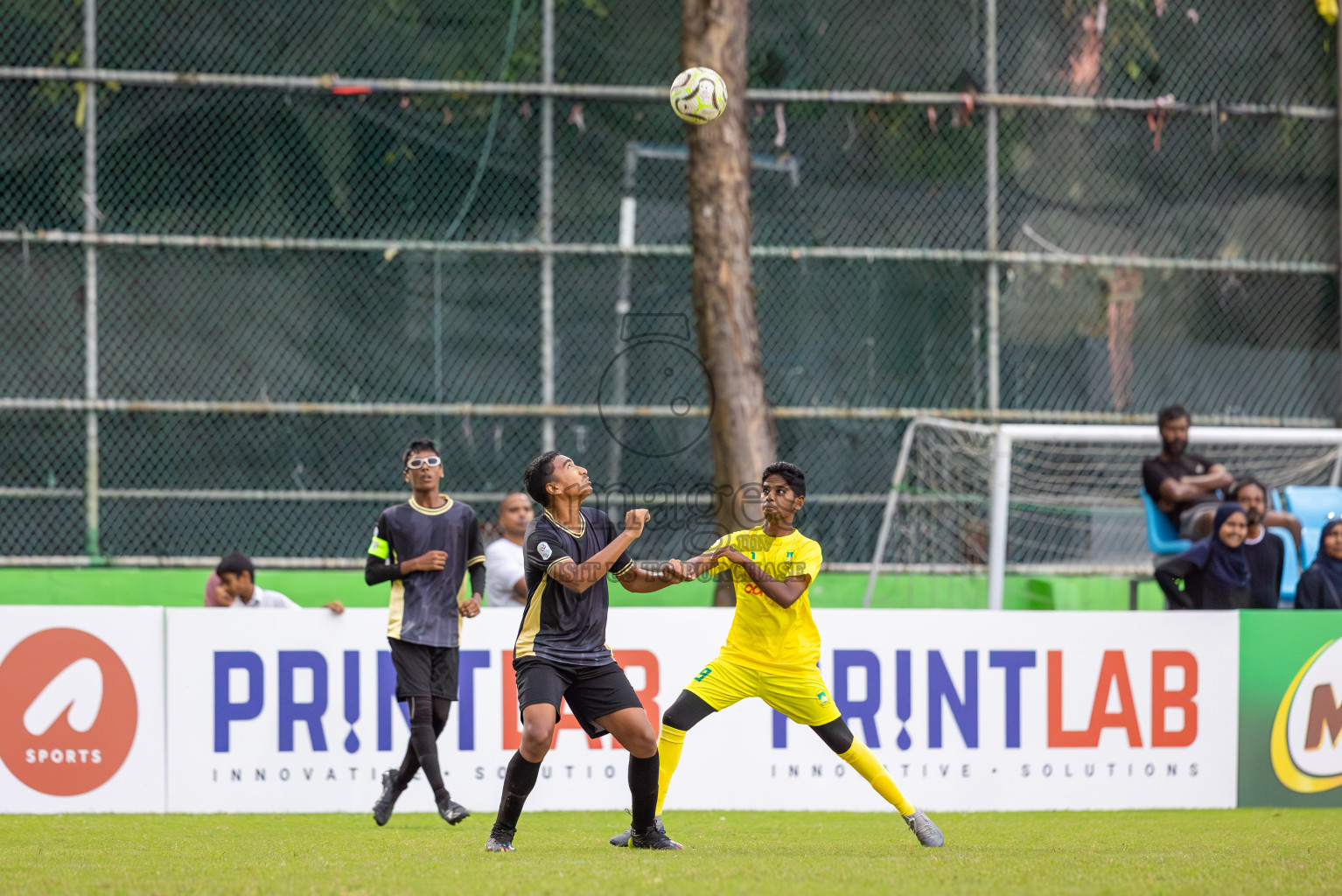 Eagles vs Maziya (U14) in Dhivehi Youth League 2024 - Day 2. Matches held at Henveiru Stadium on 22nd November 2024 , Friday. Photos: Shuu Abdul Sattar/ Images.mv