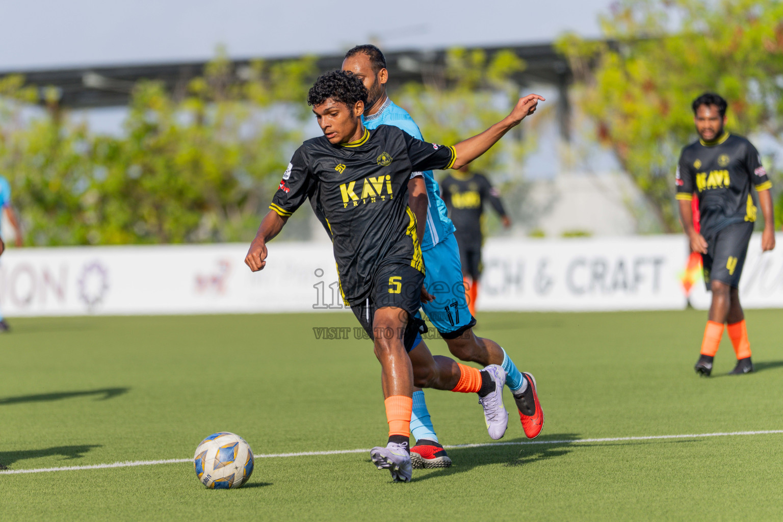 Irumathi FC VS Middle East in Day 5 of Eydhafushi Cup 2025 held in Eydhafushi Football Stadium at B. Eydhafushi, Maldives on Tuesday, 9th September 2025. Photos: Arif Rasheed / images.mv