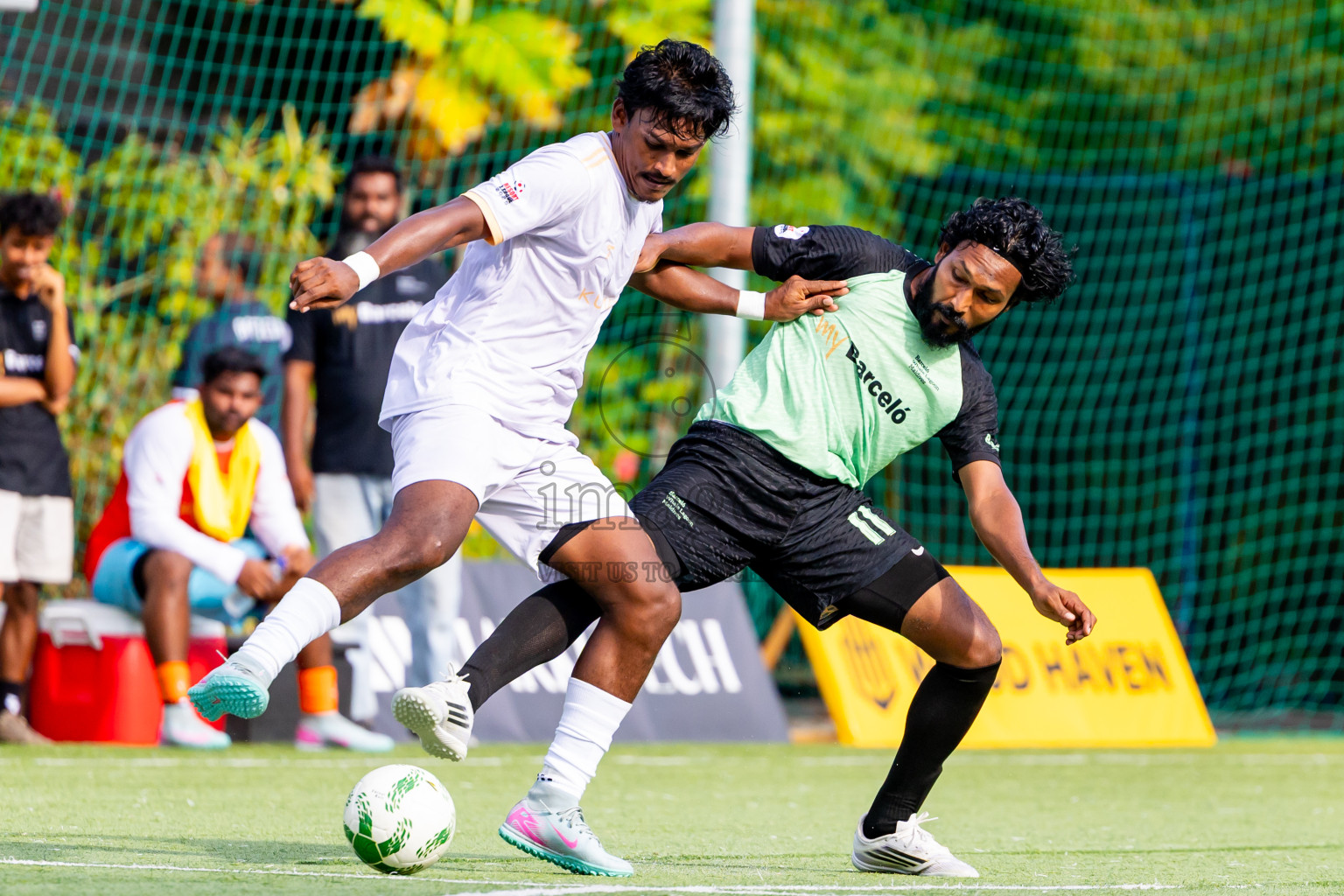 Kuramathi vs Barcelo in Day 6 of Resort League 2025 (Ari Zone) was held on Wednesday, 25th June 2025 in Conrad Maldives Rangali Island, Alif Dhaalu Atoll, Maldives. Photos: Nausham Waheed / images.mv